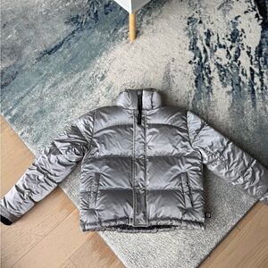 Aritzia Silver Puffer Jacket - Aritzia Cropped Superpuff